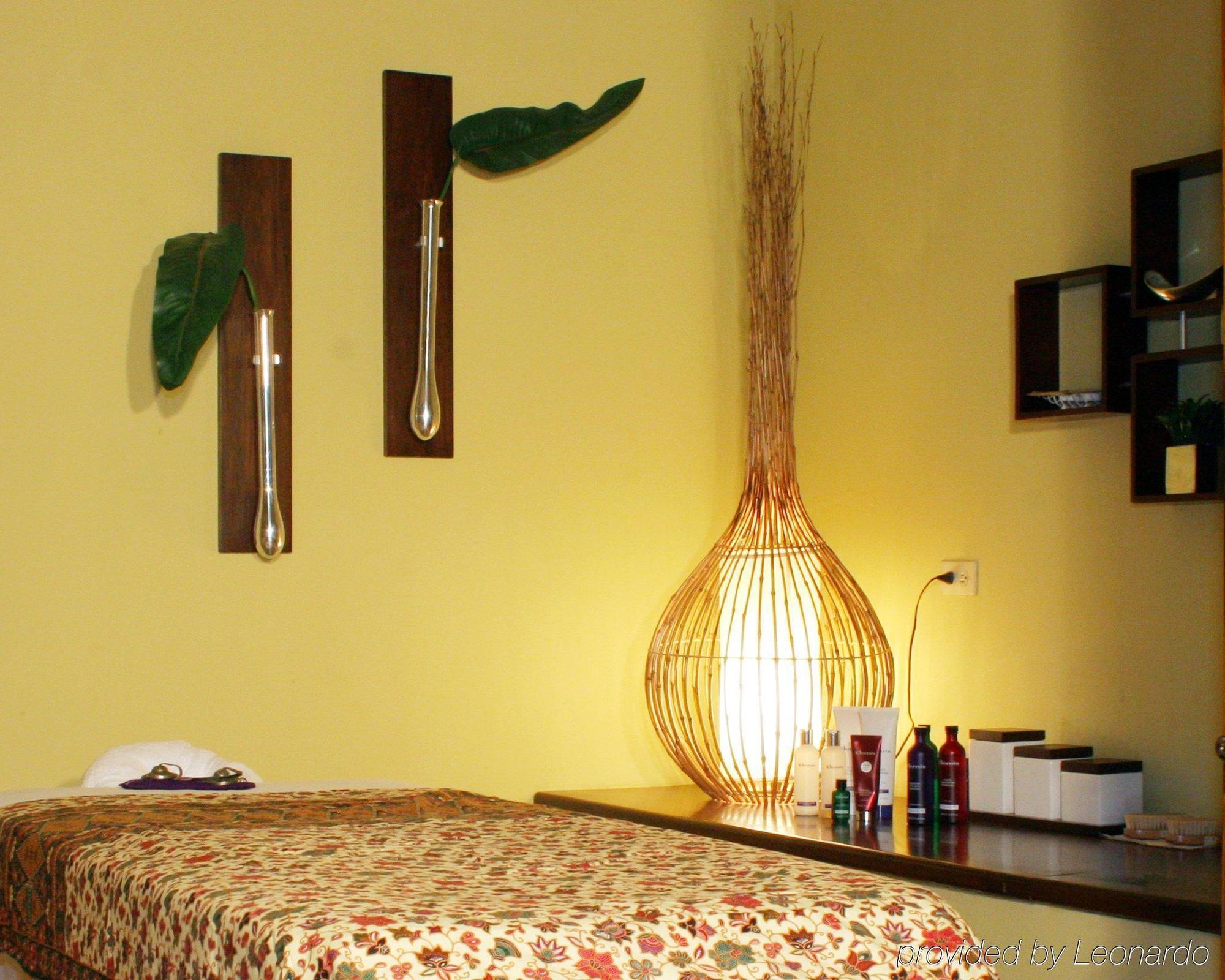 Crowne Plaza San Pedro Sula Otel Dış mekan fotoğraf