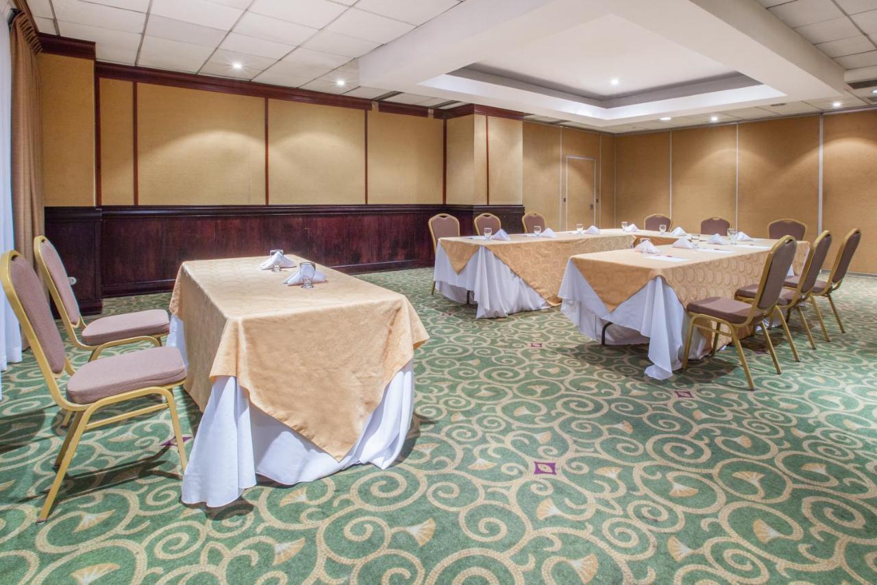 Crowne Plaza San Pedro Sula Otel Dış mekan fotoğraf
