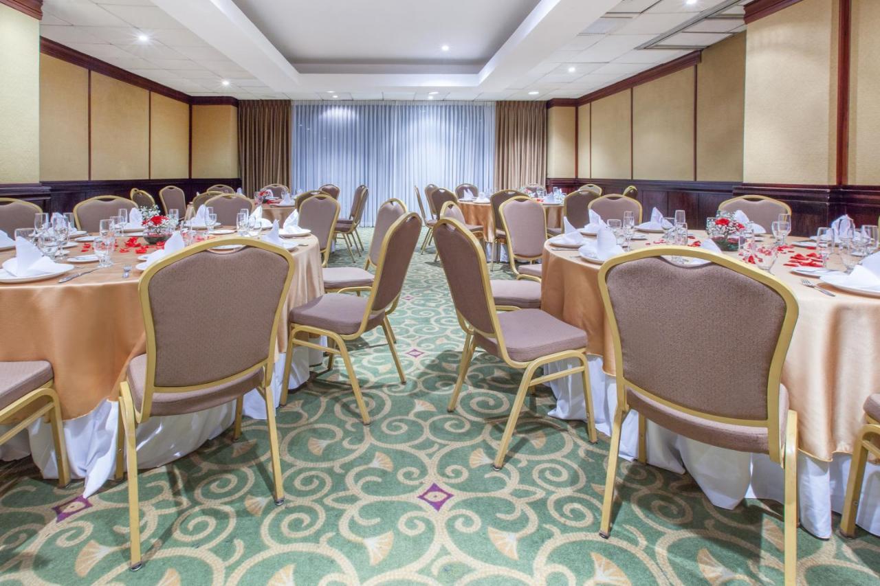 Crowne Plaza San Pedro Sula Otel Dış mekan fotoğraf
