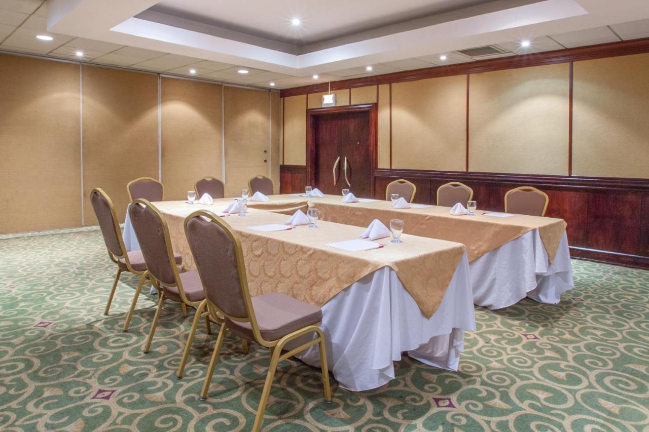 Crowne Plaza San Pedro Sula Otel Dış mekan fotoğraf